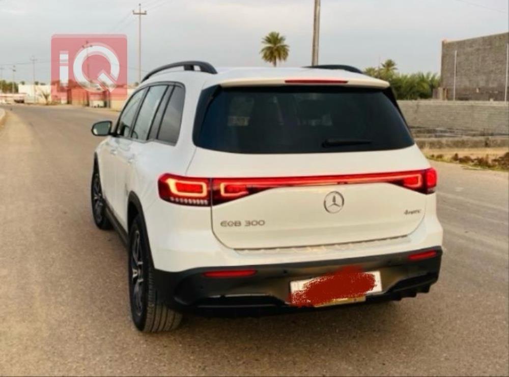 Mercedes-Benz EQB